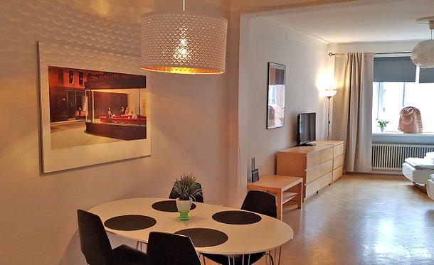 Dining area in 2-bedroom serviced apartment.